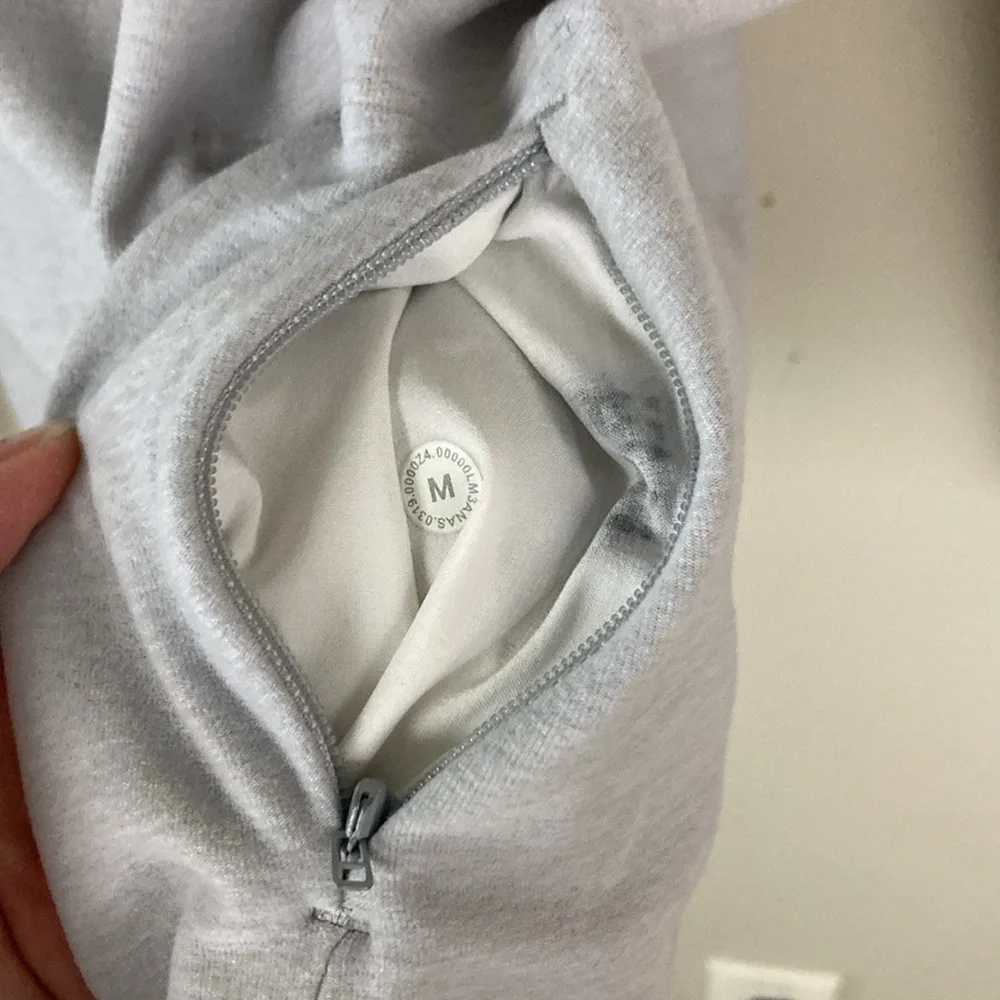 Lululemon men’s long-sleeve 124 gray/blue shirt, medium - Picture 12 of 16